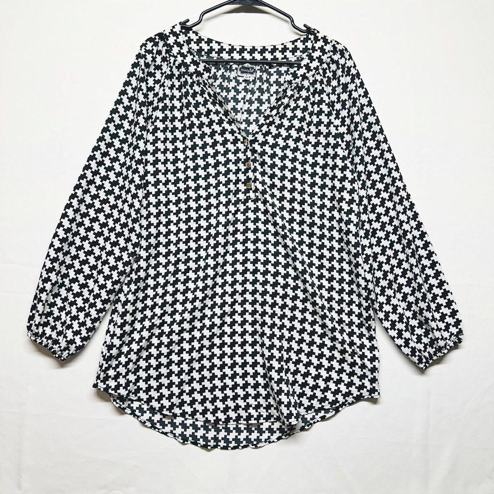 Mud Pie Black & White Houndstooth Print Long Sleeve V-neck Tunic Women's Medium